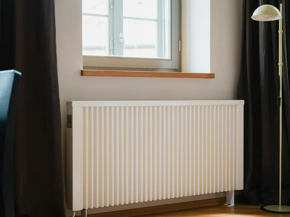 Duvara monte panel petek radyatör